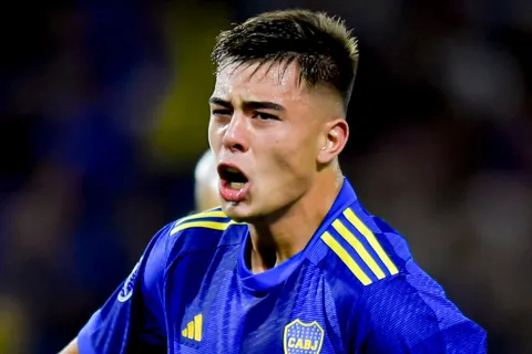 18 millones: los 6 refuerzos que cerraría Boca con el dinero de la venta de Aaron Anselmino