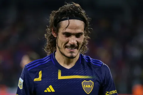 Alberto Márcico, ídolo de Boca, respaldó a Cavani a pesar de todo: "Es indispensable"