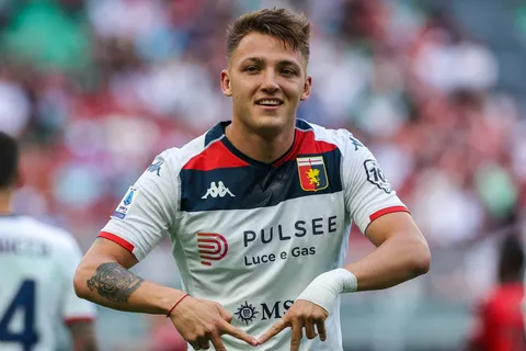 La cláusula en el contrato que tiene Mateo Retegui en Genoa que puede darle más dinero a Boca