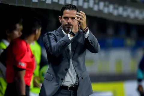 "Gago está conforme": Carlos Palacios se ganó el puesto con el DT