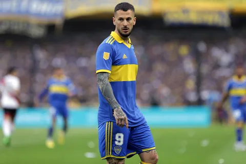 Suplente: el motivo por el que Benedetto no jugaría ante Independiente