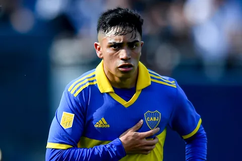 Los 4 clubes europeos que siguen de cerca a Luca Langoni para llevárselo de Boca