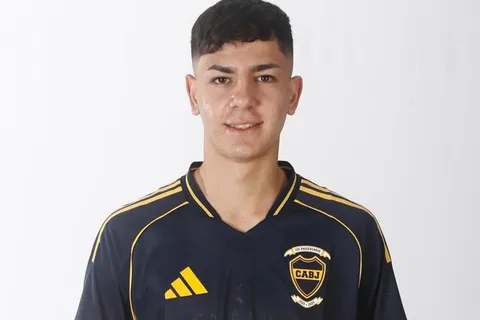 Franco Pérez se entrenó con la primera de Boca.