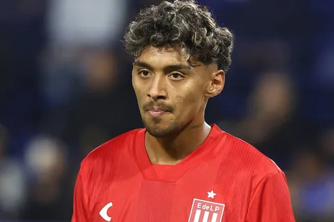 Ex Boca: la primera oferta internacional que llegó por Cristian Medina no es lo que el volante esperaba