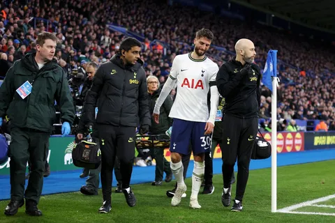 Ex Boca: la grave lesión que sufrió Bentancur en el Tottenham