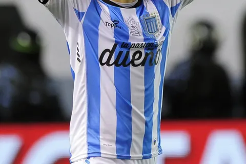 Jugó en Racing y estuvo en La Bombonera apoyando a Boca: ahora juega en el ascenso