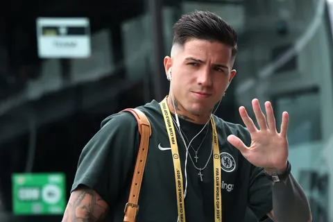 Con uno de Boca y otro de River: el 11 ideal que armó Enzo Fernández
