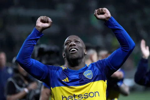 Luis Advíncula en Boca