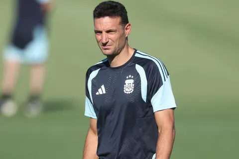 ¿Titular o suplente? Scaloni decidió que Paredes jugará en Argentina vs. Austria por el Mundial 2026