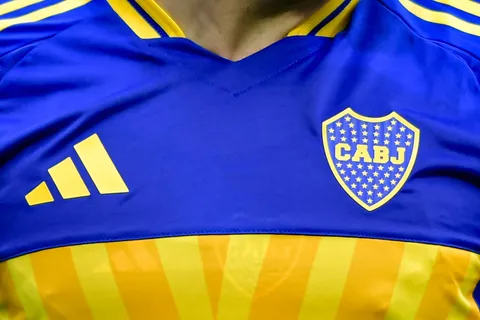 "No tengo miedo, soy de Boca": la frase viral de un argentino que la rompe en Europa