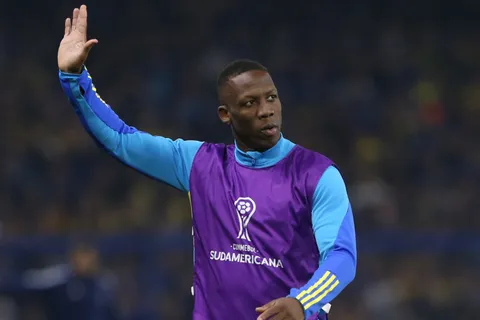 Luis Advíncula y un firme mensaje tras su expulsión y la eliminación de Boca