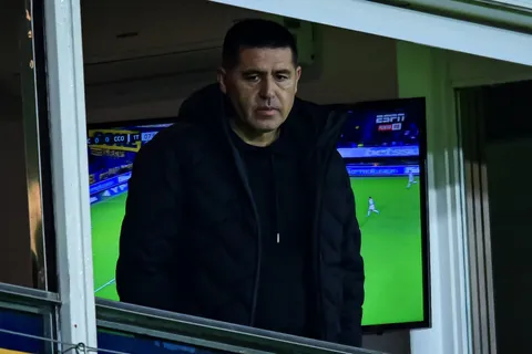 Juan Román Riquelme, afectado por la situación de Miguel Russo: "Está golpeado"