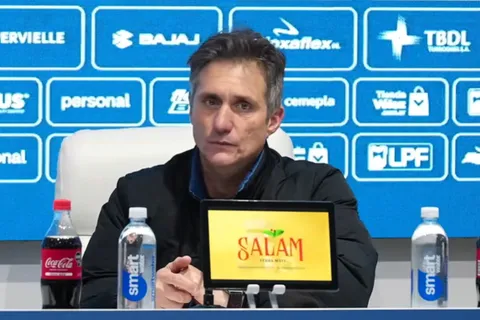 Guillermo Barros Schelotto se enojó cuando le preguntaron por la polémica de Boca y Vélez: "¿En serio?"