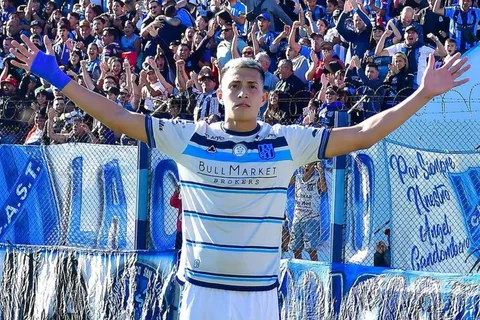 Apuesta a futuro: el crack del ascenso que Boca podría traer en este mercado de pases