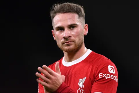 Alexis Mac Allister reveló que Alisson Becker quiere jugar en La Bombonera