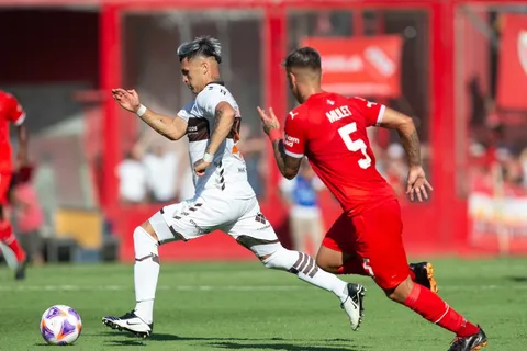Maxi Zalazar ya se acomodó a Platense: su presente y las charlas con Palermo
