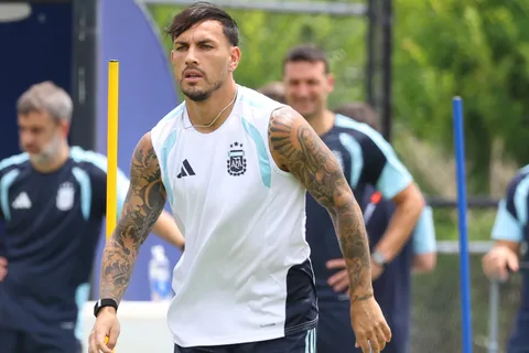 Paredes le dio la razón a Scaloni: la frase previa del DT de Argentina que explica por qué el capitán de Boca fue titular