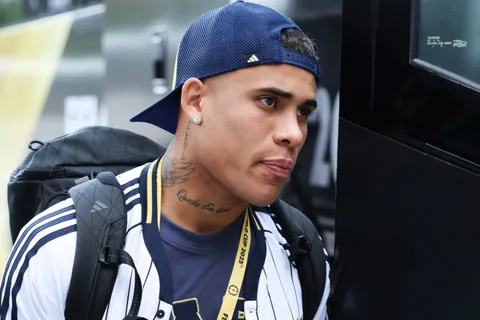 Russo ya lo sabe: cómo está Ayrton Costa para el partido ante Argentinos Juniors