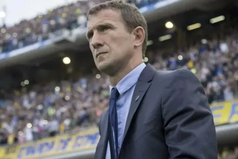 Casi adentro: las tres situaciones que deberá resolver Arruabarrena ni bien asuma en Boca