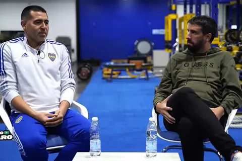 Juan Román Riquelme en la entrevista en el canal Flavio Azzaro