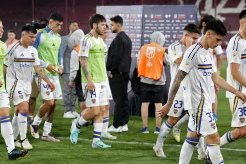 Gary Medel se fue de Boca libre en enero para dejar de ser suplente y estuvo un mes sin jugar en su club