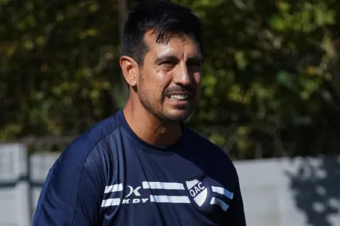 Leandro Gracián tiene nuevo trabajo como DT y puso en su cuerpo técnico a alguien que trabajó con él en Boca