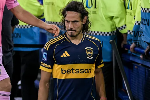El destino que seduce a Edinson Cavani para continuar su carrera tras su salida de Boca