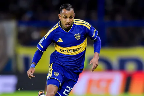 Sebastián Villa aclaró su frase sobre jugar en River tras su regreso a Boca: "Fue por tirar"