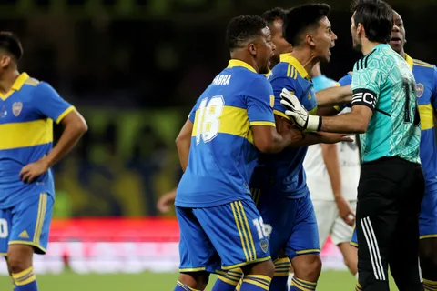 Última noticia: echaron a un árbitro de AFA que fue protagonista en un polémico partido de Boca