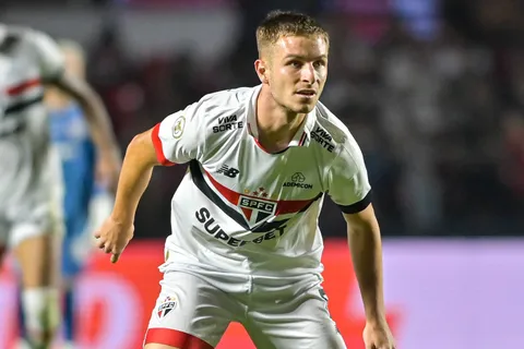 Por qué Giuliano Galoppo frenó todo con Santos y ahora piensa en Boca