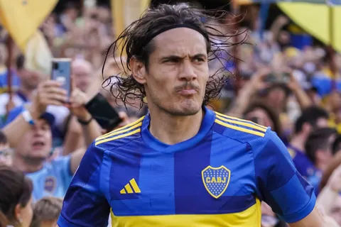 Cuántas expulsiones tiene Edinson Cavani en su carrera tras la última que recibió en Boca