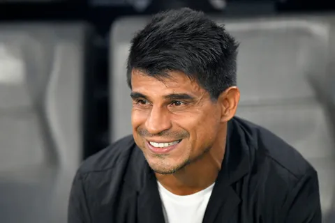 Ibarra suma opciones: los tres regresos de esta semana en Boca