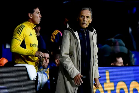 ¿Dirige Úbeda? El panorama de Russo y la postura de Boca a horas del duelo ante Defensa y Justicia
