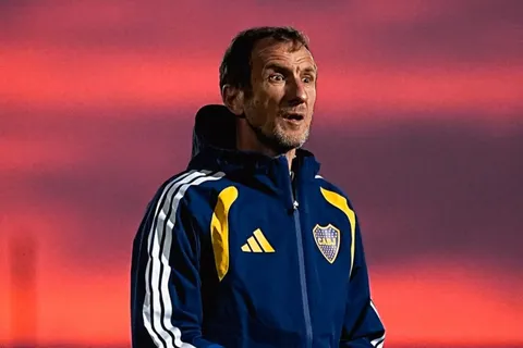 Cambios en la defensa de Boca: Arruabarrena pone en duda el lugar de uno de los titulares