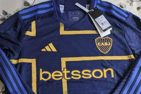 Está increíble: así sería la nueva camiseta suplente de Boca en versión manga larga