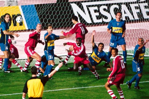 Repaso: por qué el Boca vs. Bayern Múnich del 2001 es conocido como "El Robo del Siglo"