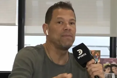 Óscar Córdoba respaldó a Cavani, muy cuestionado en Boca: "Vi su profesionalismo"