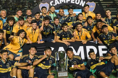 Platense quiere a dos cracks de Boca que a Juan Román Riquelme le interesa potenciar