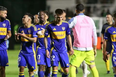 ¿Baja de último momento? Ayrton Costa podría salir en Boca ante Alianza Lima por una molestia
