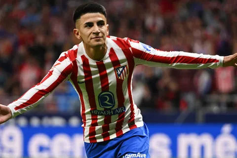 River quiere a Thiago Almada, pero el crack le da prioridad a Boca y Vélez