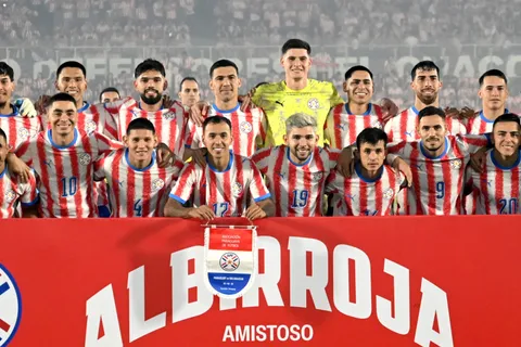 Aldo Bobadilla ganó la Libertadores con Boca y su hijo juega el Mundial con la Paraguay de Gustavo Alfaro