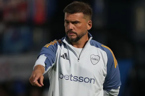 Revelaron que Herrón sacó de la lista a Lucas Janson para "cuidarlo" de la "reprobación de la gente" de Boca