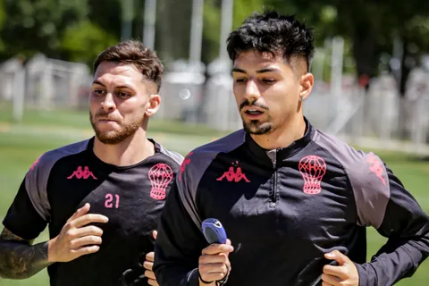 Williams Alarcón, pretendido por Boca, viajará a la pretemporada de Huracán: el motivo