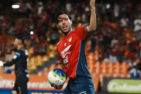 Fuera de Boca, Martegani pasa un gran presente en el DIM. 