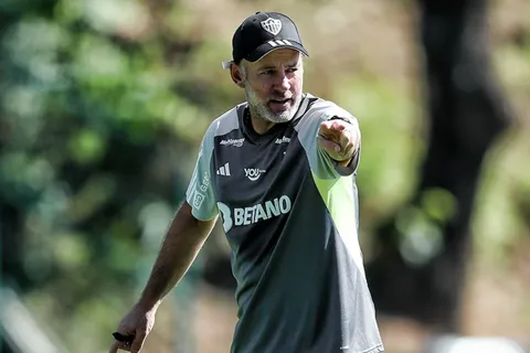 Los dos refuerzos que Gabriel Milito quiere robarle a Boca para Atlético Mineiro