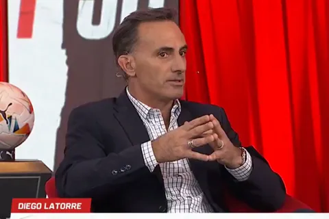 Diego Latorre reveló qué situación con Cavani en Boca no le gusta: "Tiene un excesivo respeto"