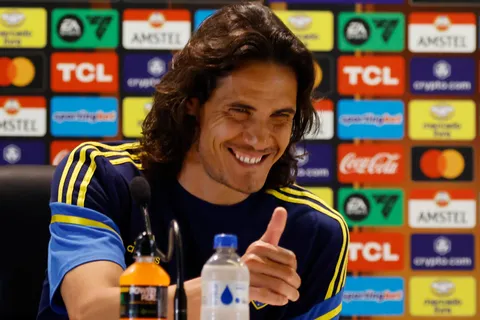 El hermano de Edinson Cavani dejó una esperanzadora frase sobre el presente del delantero