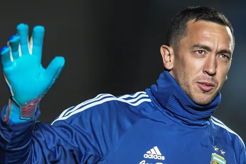 Mercado de pases 2025: cuánto dinero le pide Gremio a Boca por el pase de Agustín Marchesín