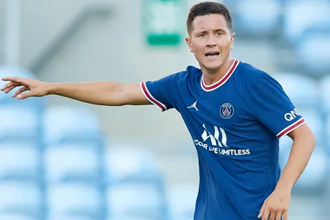 Serán rivales: Keylor Navas, compañero de Ander Herrera en PSG, jugará en el fútbol argentino