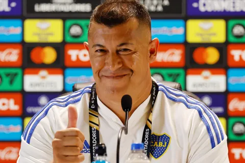 Almirón se ilusiona: el mensaje del DT antes de la final de la Copa Libertadores